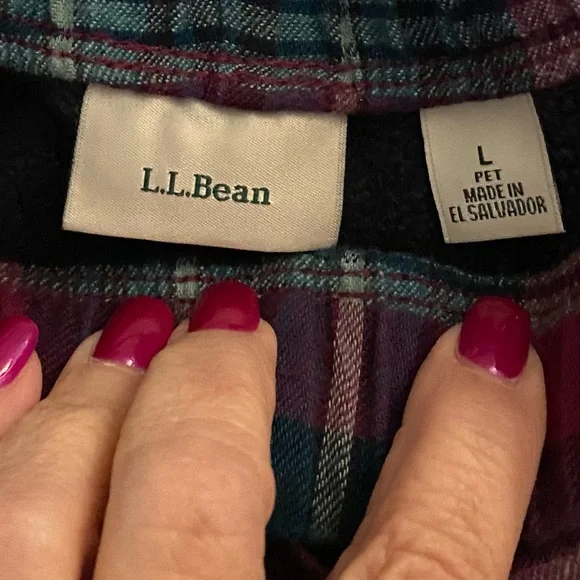 L.L. Bean fleece lined flannel pajama pants - Picture 3 of 5